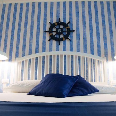 Quattro Torri B&B サンタ・テレーザ・ディ・リーヴァ エクステリア 写真
