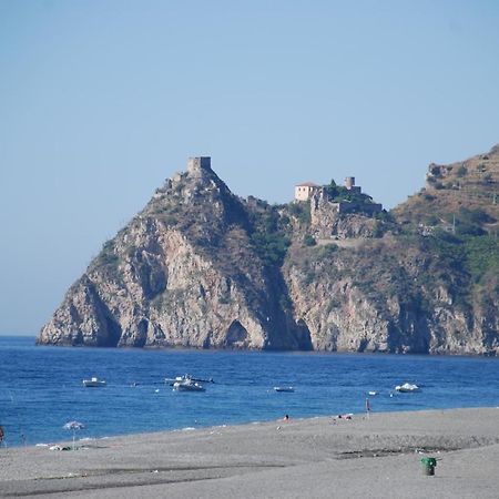 Quattro Torri B&B サンタ・テレーザ・ディ・リーヴァ エクステリア 写真