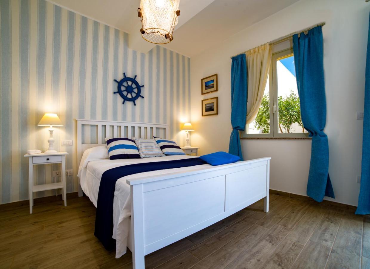 Quattro Torri B&B サンタ・テレーザ・ディ・リーヴァ エクステリア 写真